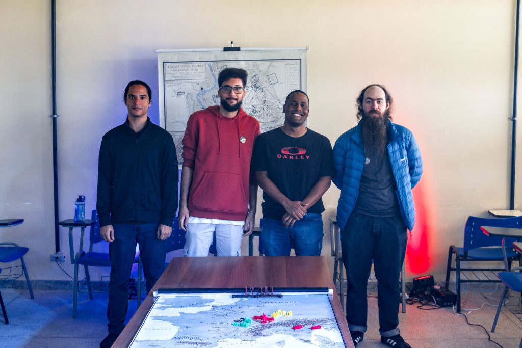 Alunos da disciplina César em Terras Germânicas e pesquisadores do grupo de pesquisa Caesar Redivivus